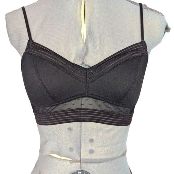 Women's black lace wirefree bra size large - Picture 1 of 5